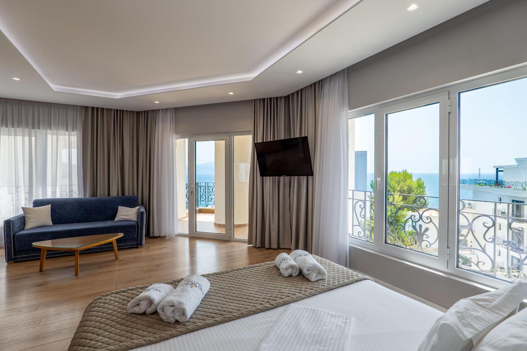 Ami Mar Hotel Sarandë Eksteriør billede