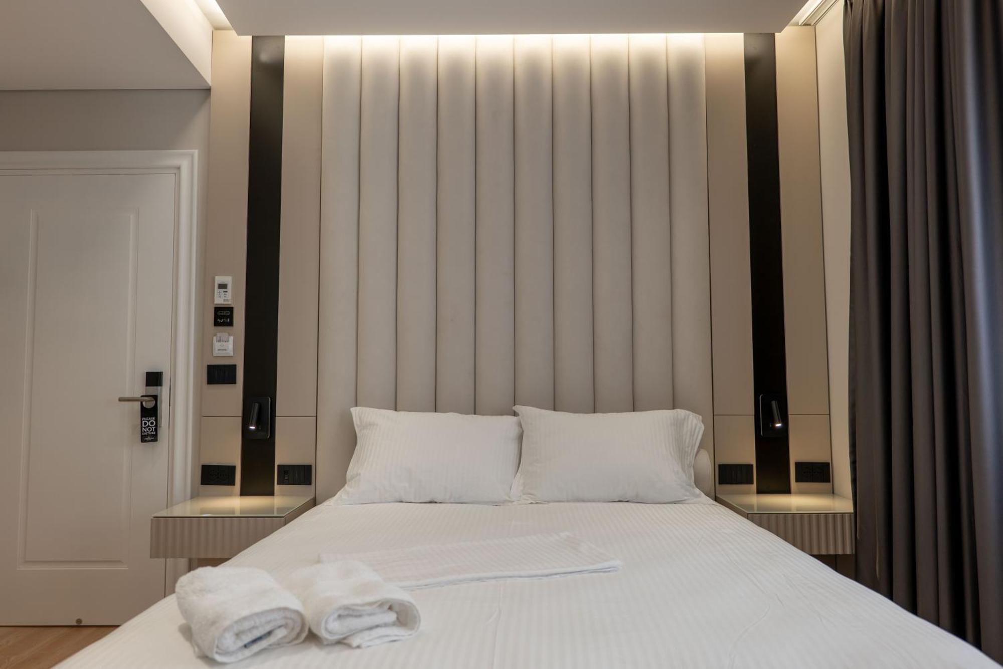 Ami Mar Hotel Sarandë Eksteriør billede