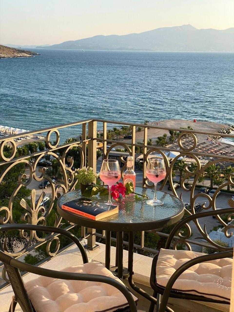 Ami Mar Hotel Sarandë Eksteriør billede