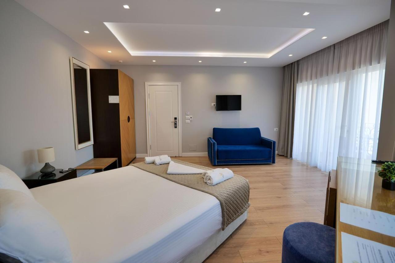 Ami Mar Hotel Sarandë Eksteriør billede