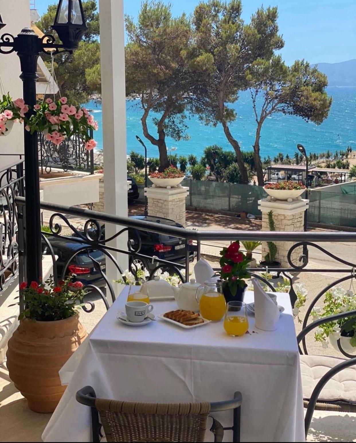 Ami Mar Hotel Sarandë Eksteriør billede